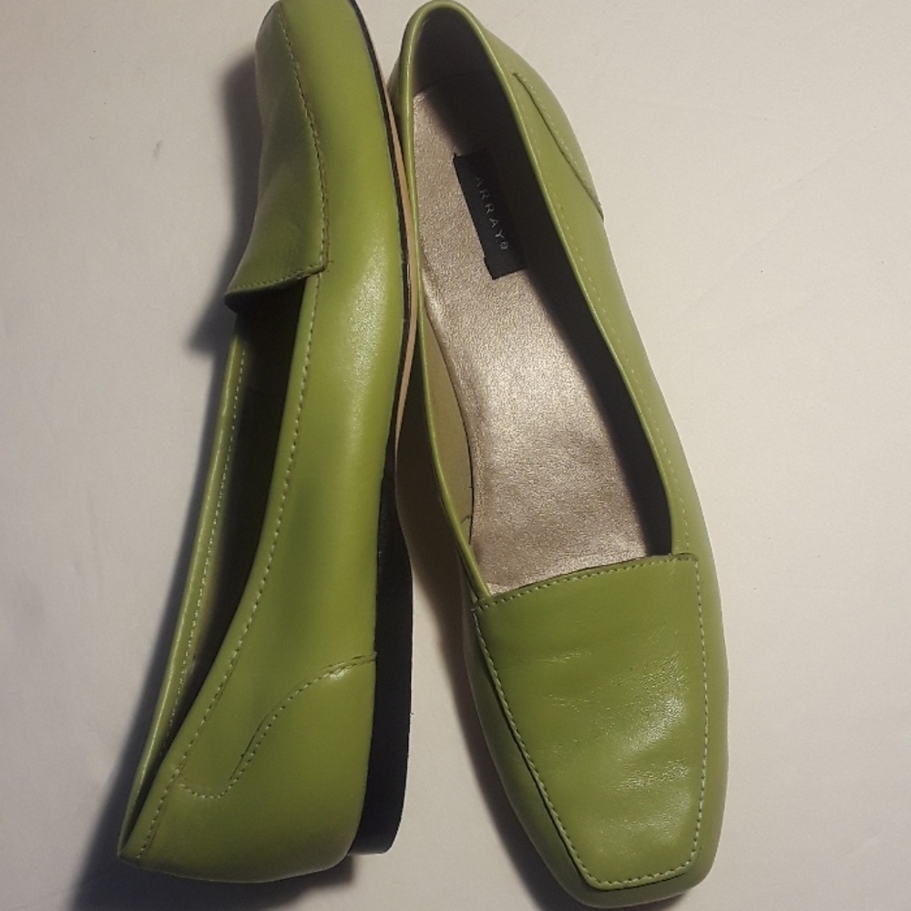 Size 7 S. Array Fredom Square Toe Leather Loafers. - image 1